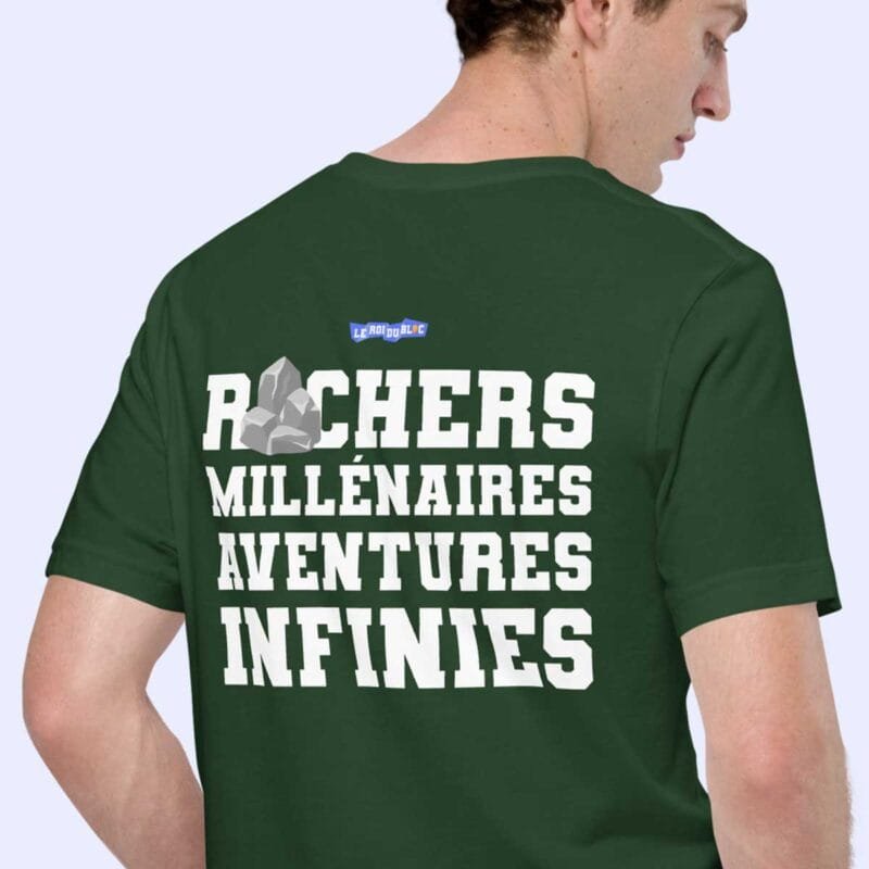 Homme de dos portant le t-shirt vert forêt Rochers Millénaires, Aventures Infinies